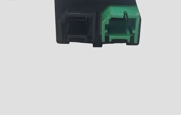 Nissan Leaf II (ZE1) USB socket connector 352731420A