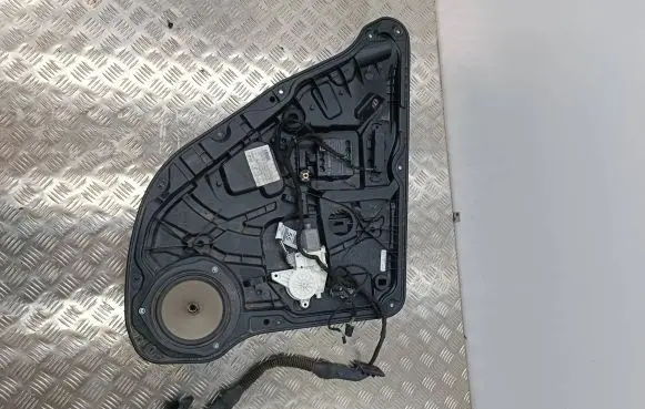 Mercedes-Benz ML W166 Rear door window regulator with motor A1669060501 938508101