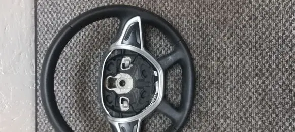 Dacia Sandero Steering wheel 484001085R 34227003B 34227011B