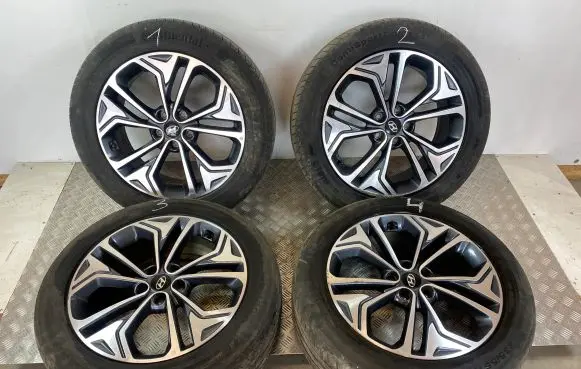 Hyundai Santa Fe R19 alloy rim 