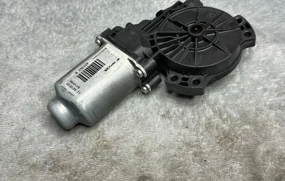 Audi A5 Sportback 8TA Rear glass lock/latch X17 834503W000