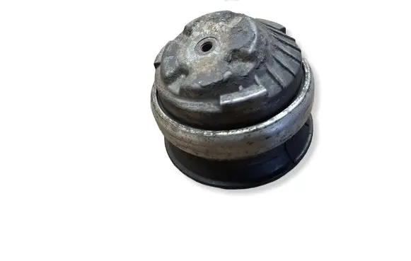 Mercedes-Benz E W211 Engine mount bracket 233000032XX