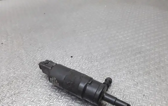 Audi A6 S6 C6 4F Headlight washer pump 3B7955681
