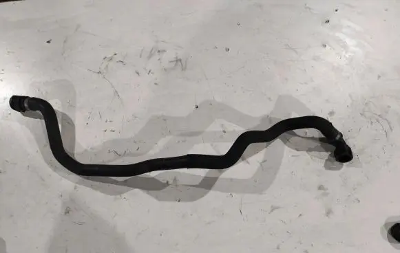 BMW X6 E71 Engine coolant pipe/hose 7509984