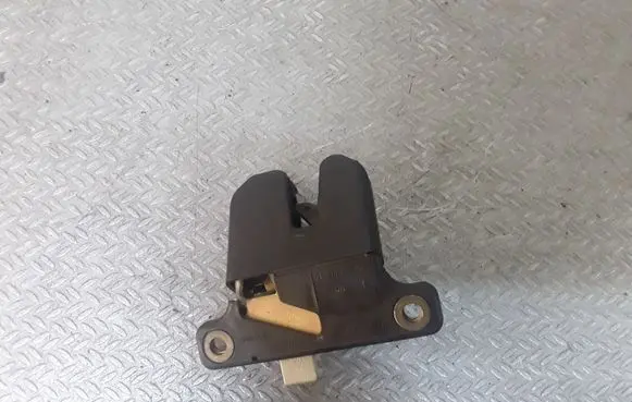 Tailgate/trunk/boot lock/catch/latch