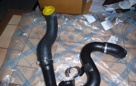 Fiat Ducato Engine coolant pipe/hose 1379294080
