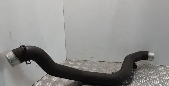 Intercooler hose/pipe