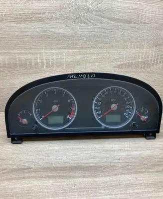 Ford Mondeo Mk III Speedometer (instrument cluster) 1S7F108411