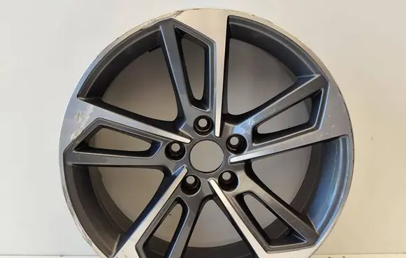 Audi A4 S4 B9 8W R18 alloy rim 8W0601025DL