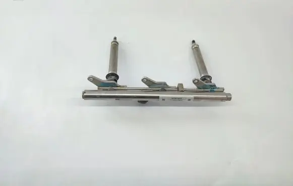 Mercedes-Benz C W205 Fuel injector A2760700400