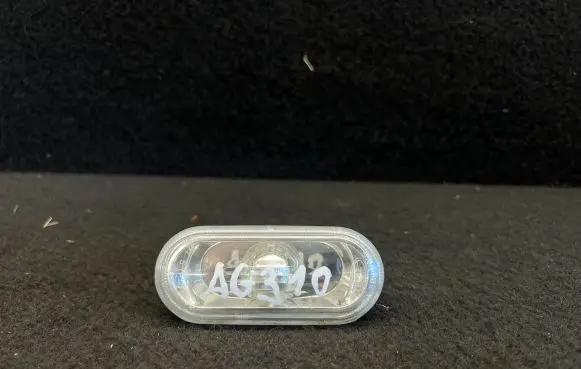 Volkswagen PASSAT B5.5 Front fender indicator light 1J0949117