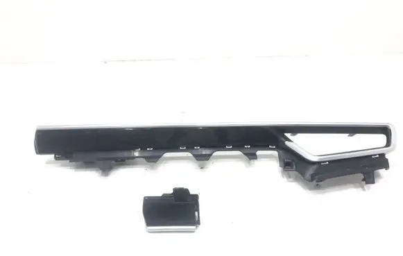 Dashboard trim