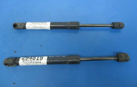 Opel Vectra C Shock absorber/damper mounting bracket 