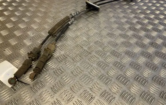 Iveco Daily 35 - 40.10 Gear shift cable linkage 504199607