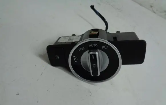 Mercedes-Benz E W212 Light switch A2129050551 10091531
