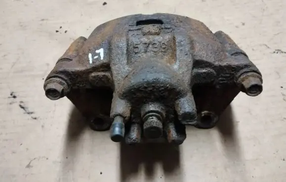 Chrysler Sebring (JS) Front brake caliper