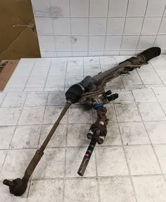 Nissan Almera Tino Steering rack