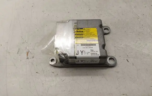 Toyota Avensis T270 Airbag control unit/module 8917005230 219122101