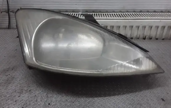 Ford Focus Headlight/headlamp HFD1521R00E