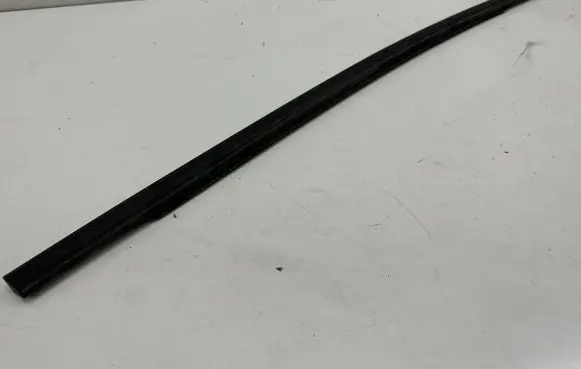 Opel Mokka B Rear door glass trim molding