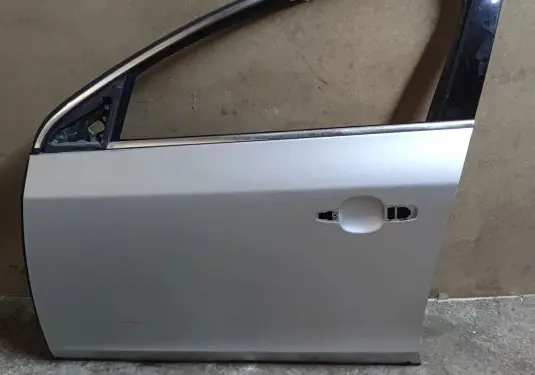 Volvo S60 Front door 615470150