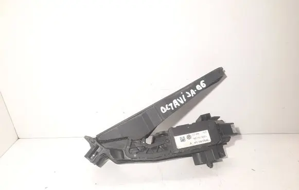 Skoda Octavia Mk2 (1Z) Accelerator throttle pedal 1K1721503L