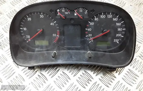 Volkswagen Golf IV Speedometer (instrument cluster) 1J0920805EX