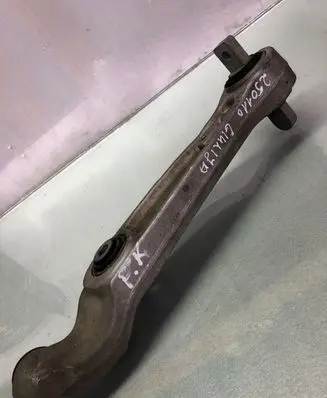 Alfa Romeo Giulia Front lower control arm/wishbone K221903