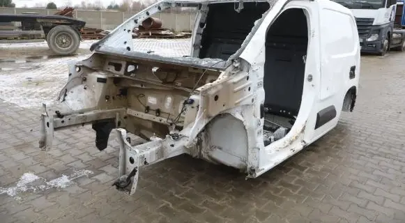 Rear quarter panel