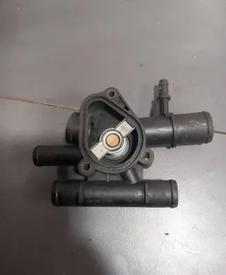 Renault Scenic II - Grand scenic II Thermostat/thermostat housing 8200074346