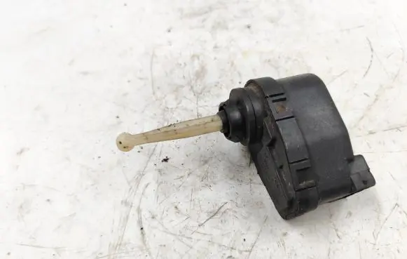 BMW 3 E36 Headlight level adjustment motor 0307851327