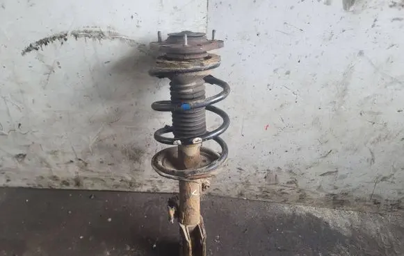 Toyota Avensis T250 Front shock absorber with coil spring