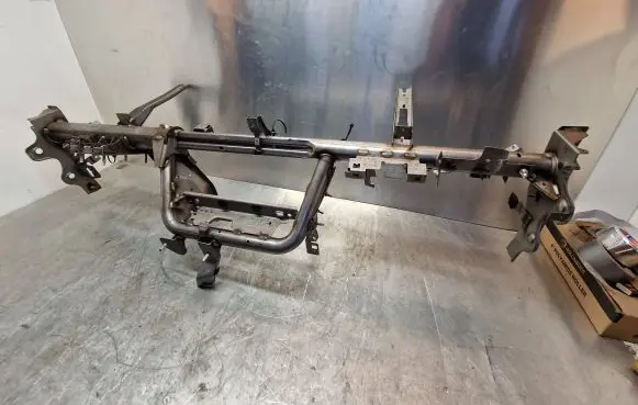 Nissan NV300 Dashboard cross member/frame bar 9634020B
