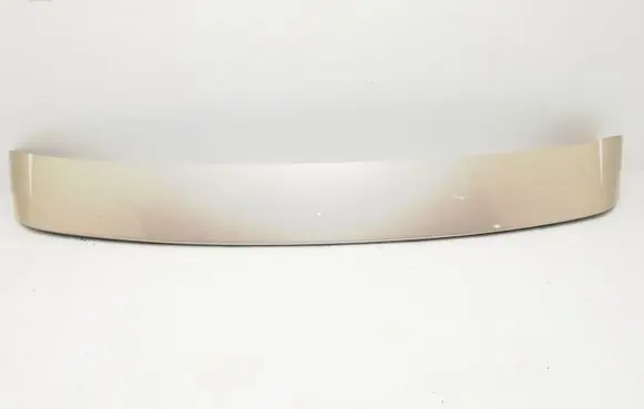 Tailgate/trunk spoiler