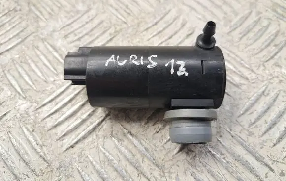 Toyota Auris 150 Windscreen/windshield washer pump 8533002040 30891