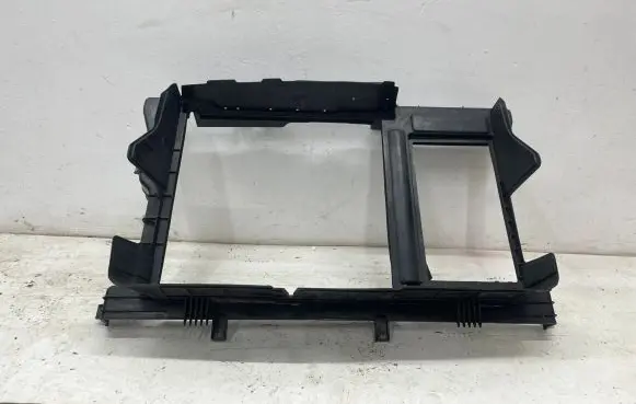 Hyundai Santa Fe Intercooler air guide/duct channel 29135-S1000