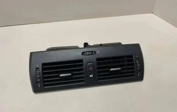 BMW X3 E83 Dash center air vent grill 3400074