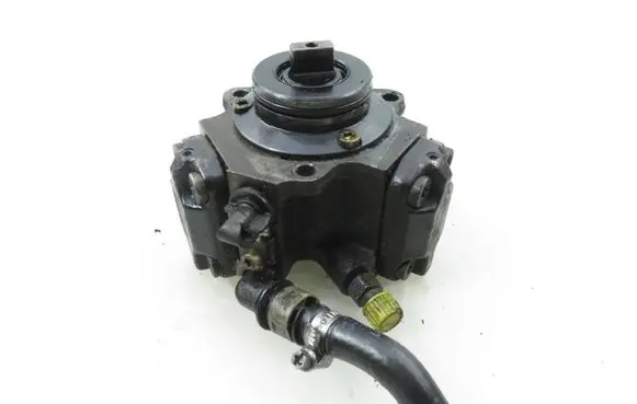 Opel Corsa C Fuel injection high pressure pump 46779630 0445010080