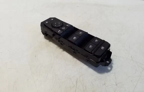 Nissan Qashqai J12 Electric window control switch 254016UB4A
