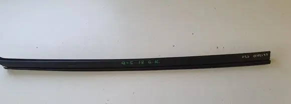 Audi Q5 SQ5 Rubber seal rear door window/glass 