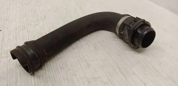 BMW 3 F30 F35 F31 Breather hose/pipe 586509