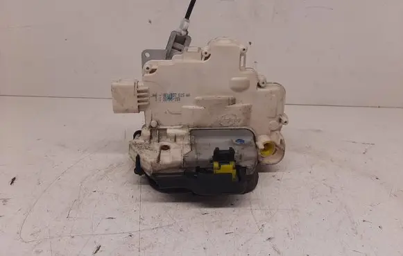 Audi A4 S4 B7 8E 8H Front door lock 8E1837015AA