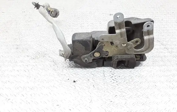 KIA Cerato Rear door lock