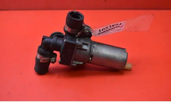 BMW X3 E83 Water pump 6928246