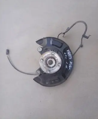 Toyota Yaris Front wheel hub 501547
