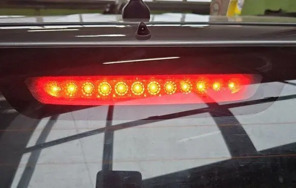 Chevrolet Orlando Third/center stoplight IMPRK1446019