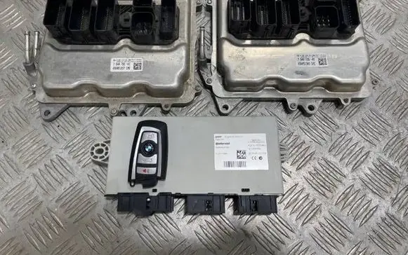 BMW 7 F01 F02 F03 F04 Engine ECU kit and lock set 9347911 7540739 030051309