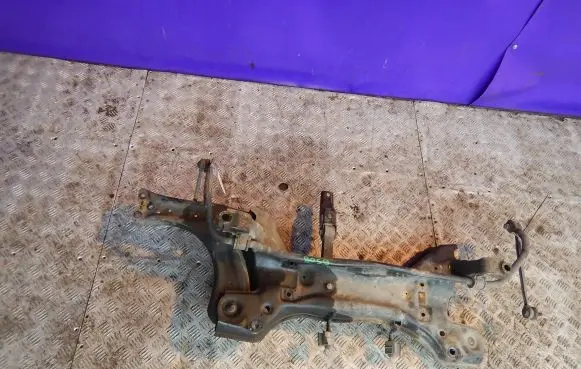 Skoda Praktik (5J8) Front subframe