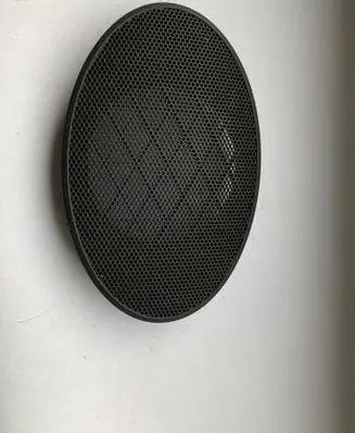 Toyota Avensis T270 Subwoofer grill/trim 5552505020A
