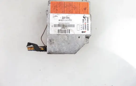 BMW 7 E38 Airbag control unit/module 8369023